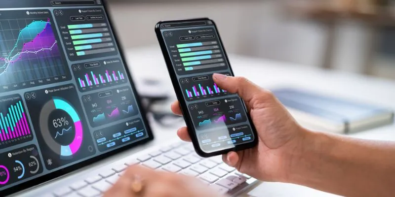 How does data analytics drive business growth?